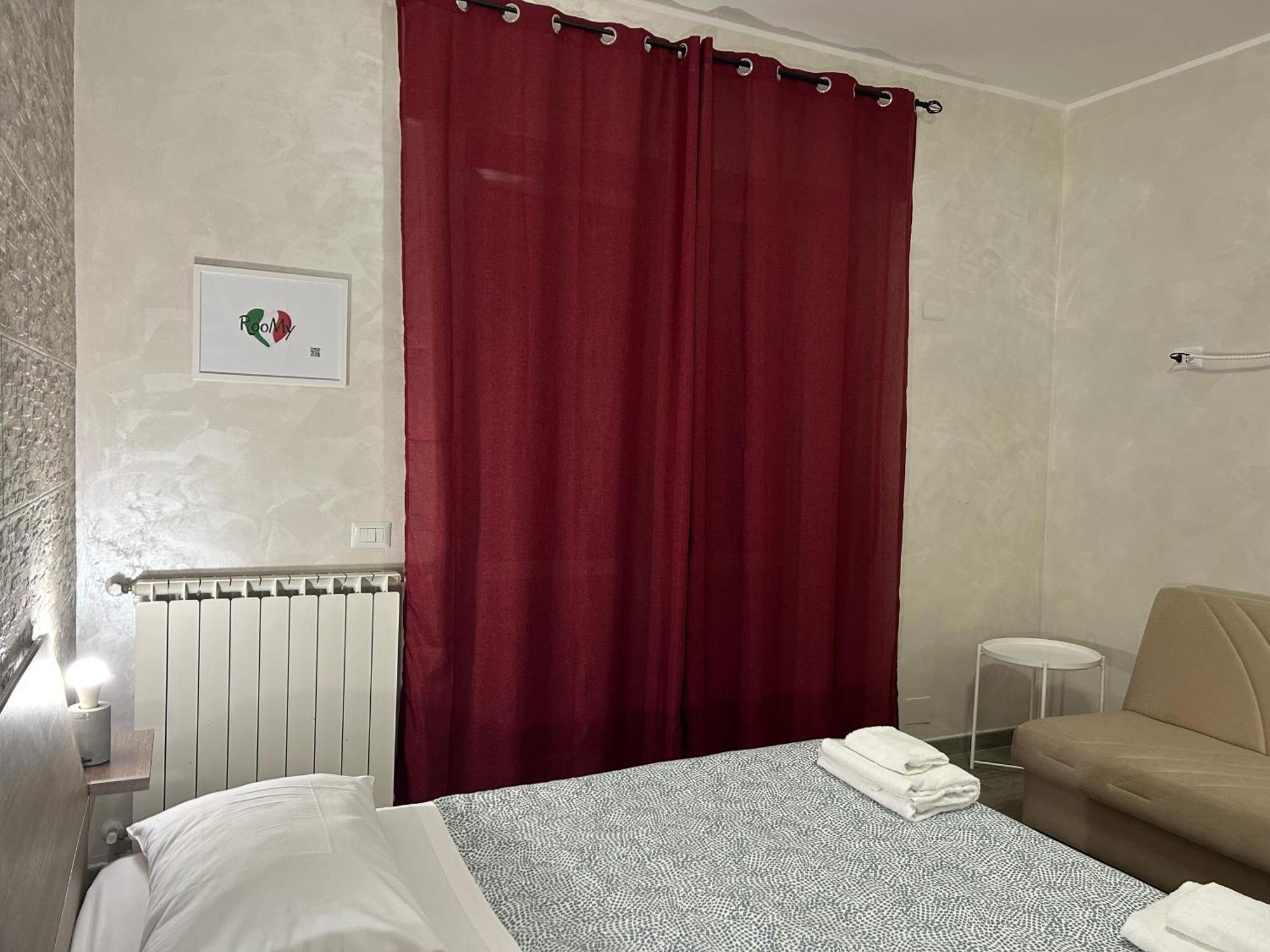 Roomy - Il Faraone 3*