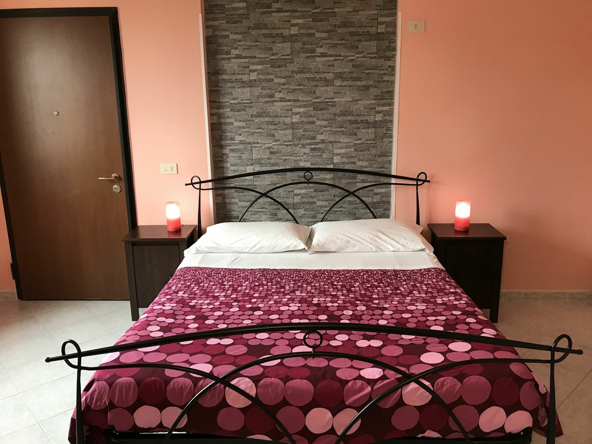 Roomy - Il Faraone Affittacamere 3*